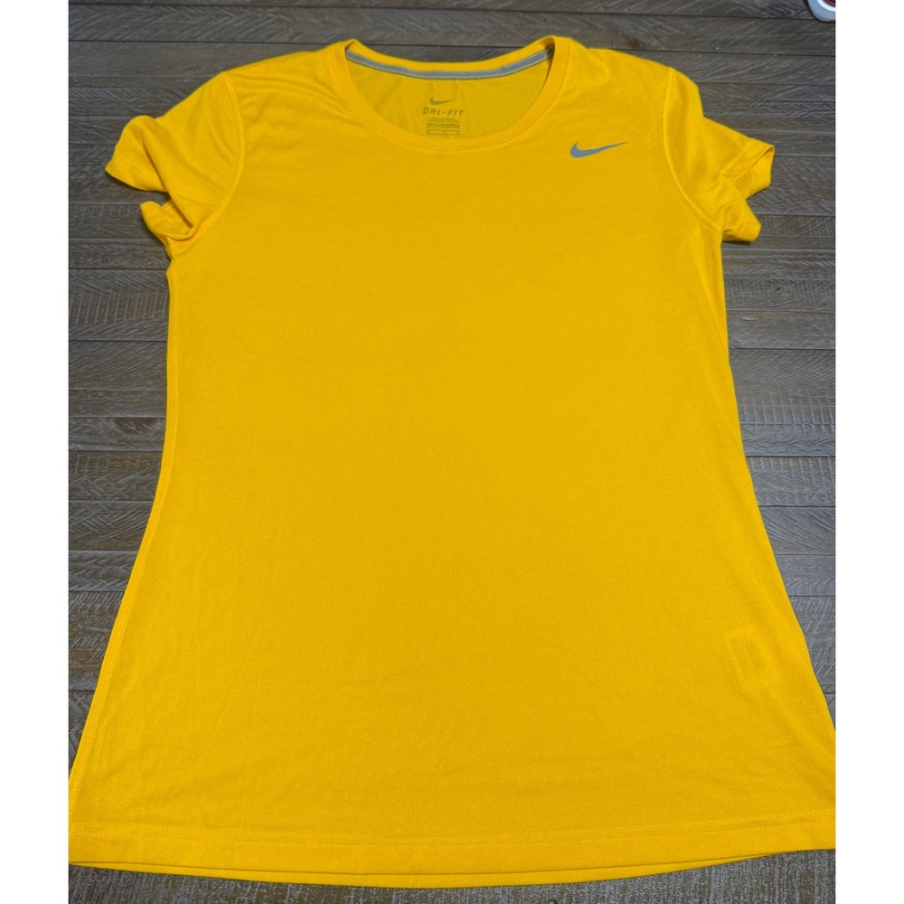 Nike Dri-FIT T-Shirt Mens Medium Yellow Short Sleeve Swoosh Preloved - Picture 5 of 6